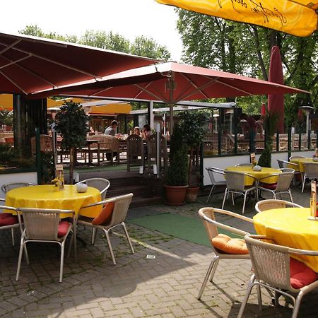 Hotel Kastanienhof Mönchengladbach Esterno foto
