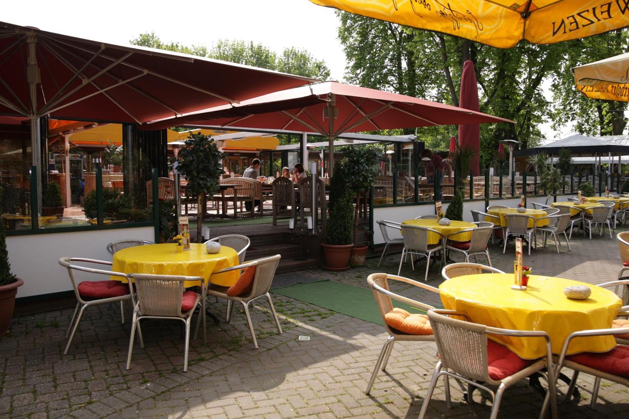 Hotel Kastanienhof Mönchengladbach Esterno foto