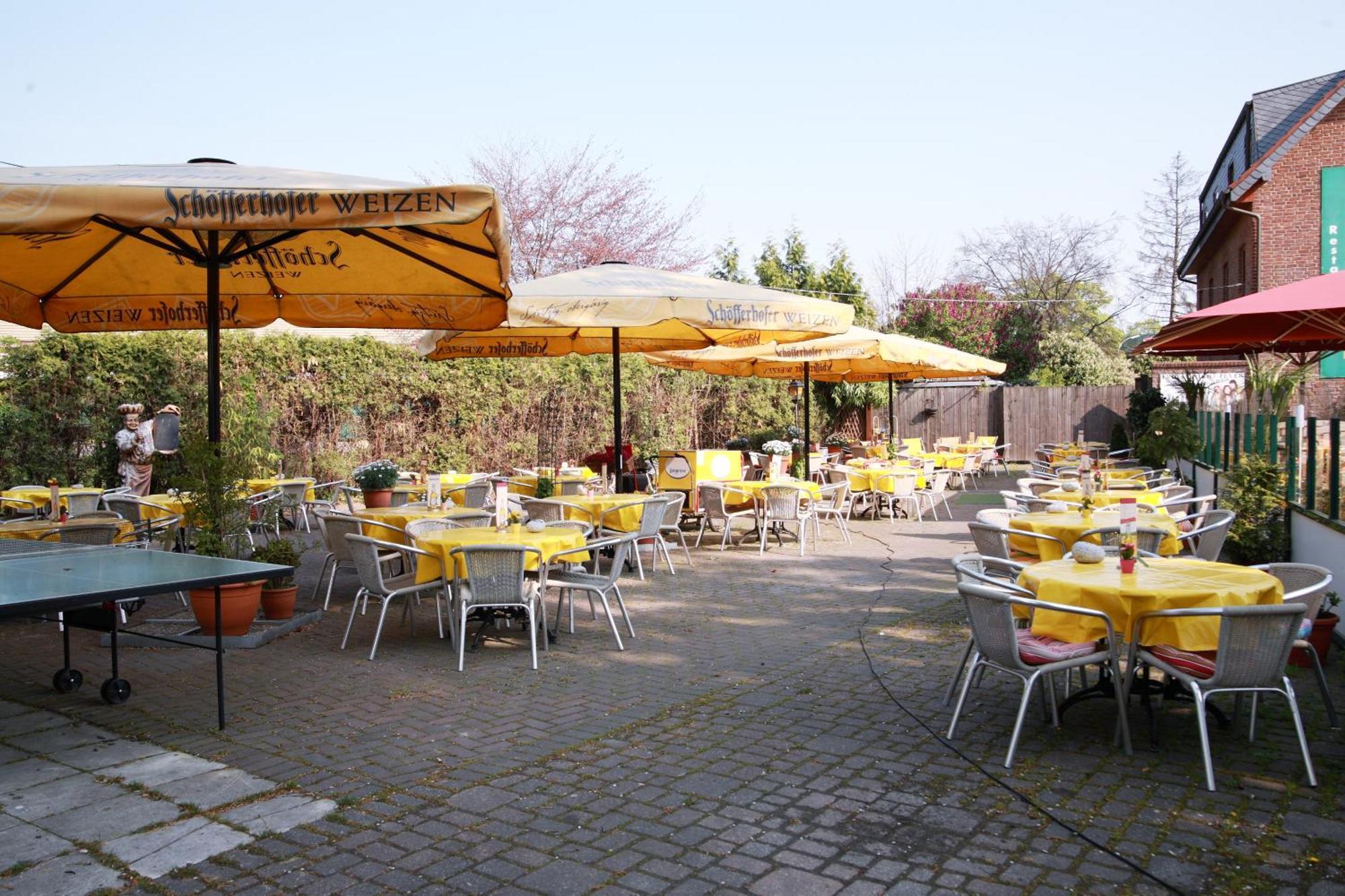 Hotel Kastanienhof Mönchengladbach Esterno foto